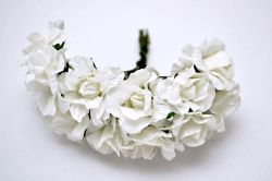 Хартиени цветя - бяло - 12 бр.