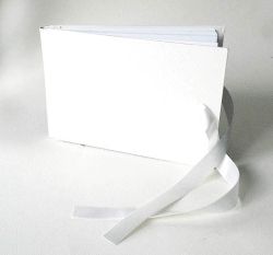 Книга за пожелания - Бяло - 40 листа 21,00 х 14,00 см