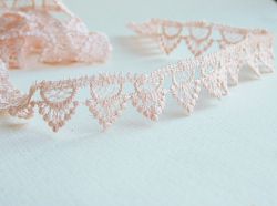 Дантела - Коралов пясък - 1м.