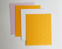 Релефни Заготовки за картички - Микс Крачета - 4 бр.