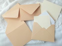 Комплект пликове с вложки- Охра Каре - 8,50 х 10,50 см - 4 бр.