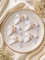 Луксозни сатенени Мини панделки в Бяло с перли и камъчета - 5 бр.