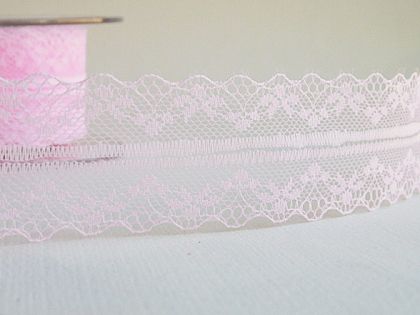 Дантела - Розово - 1м. / 4 см.