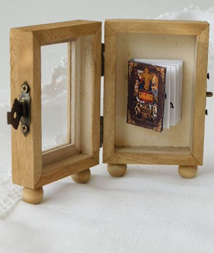 Миниатюра - Библиотека с Библия