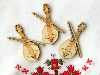 Гъдулка с лък - 4.40 х 2,80 см - 3 бр.