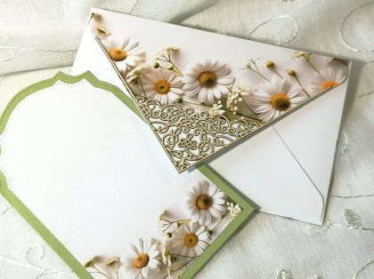 Комплект плик с вложка - Светло зелено Маргаритки - 15,70 х 10,00 см