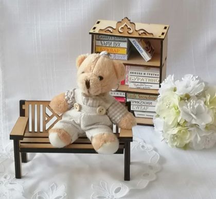 Мини плюшено мече с бежова риза и ленен гащеризон - 12 см.