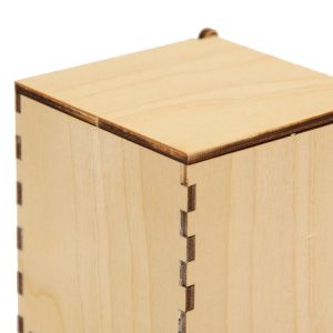Дървена кутия - 8х8х8см.