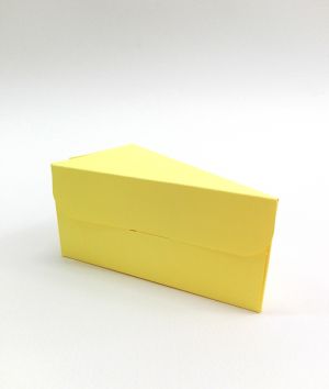 Комплект 12 кутии  " Парче торта " - без лепене - Слънчево жълто -12 бр