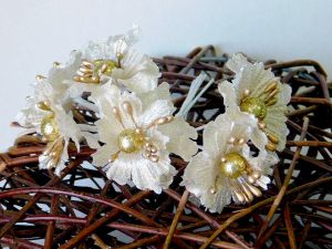 Текстилни цветя с топче - Злато - 6 бр.