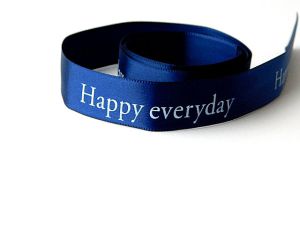Панделка сатен с надпис - Happy everyday - Тъмно синьо- 1 м.