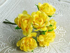 Текстилни цветя кичести - Жълто - 6 бр