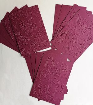 Картони за картички с релеф - Рози Бордо  - 12 бр. - 10,00 х 14,50 см