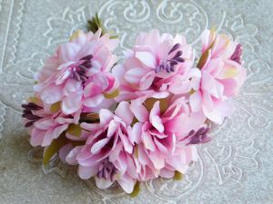 Текстилни цветя сатен - Розово менаж с тичинки мат - 6 бр.