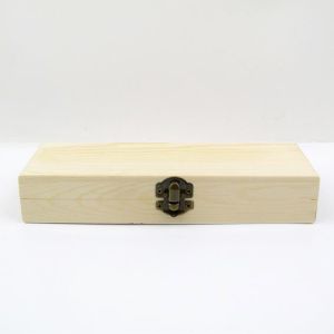 Дървена кутия с метална закопчалка - 21,00 х 7,00 х 4,00 см