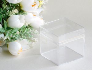 Прозрачна Акрилна кутия с капак - 1 бр.