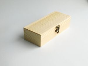 Дървена кутия и 3 малки кутийки ( бебешки съкровища ) - 21,00 х 8,50 х 5,50 см