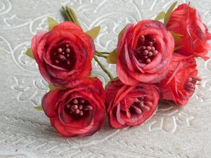 Текстилни цветя с тичинки мат - Червено меланж  - 6 бр