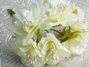 Текстилни цветя кичести с тичинки - Шампанско - 6 бр