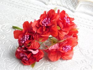 Текстилни цветя кичести с тичинки - Червено - 6 бр.