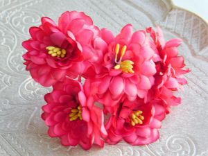 Текстилни цветя кичести с тичинки - Циклама - 6 бр