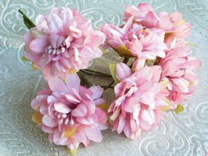 Текстилни цветя сатен - Розов кварц с тичинки мат - 6 бр.