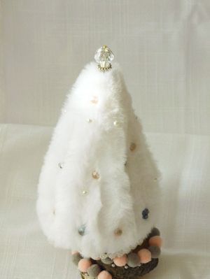 Декорация - Елхичка Бял пух