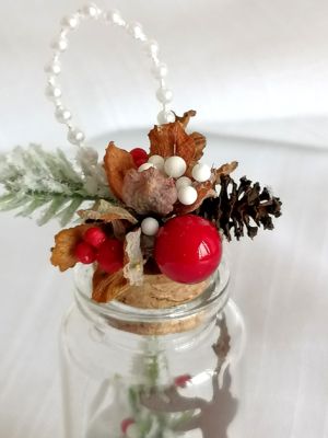 Миниатюра в Стъклено шишенце с декораци  - 7,00 х 3,00 см