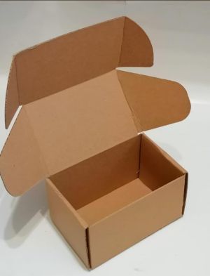 Опаковъчна кутия - 15,00 х 10,00 х 9,00 см