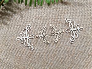 Ъгъл - 4,50 х 4,50 см и 3,50 х 3,50 см - 4 бр.