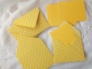 Комплект пликове с вложки - Жълто на точки - 8,50 х 10,50 см - 4 бр.