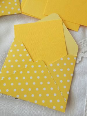 Комплект пликове с вложки - Жълто на точки - 8,50 х 10,50 см - 4 бр.